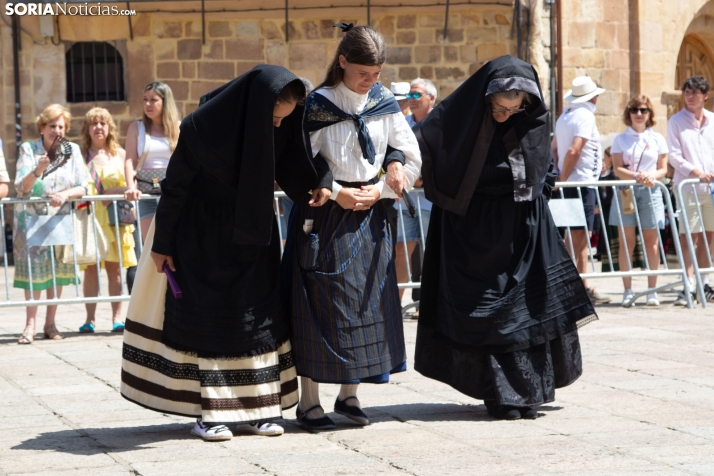 Lunes de Bailas 2025