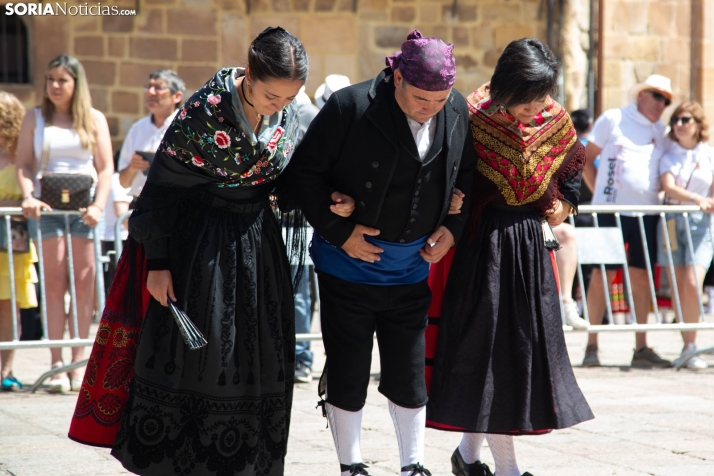 Lunes de Bailas 2025