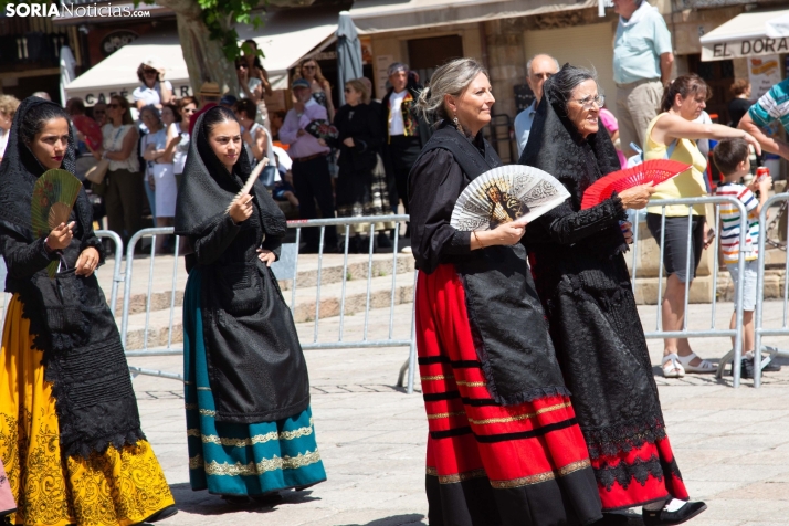 Lunes de Bailas 2025