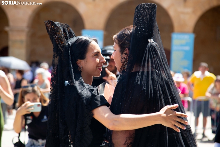 Lunes de Bailas 2025