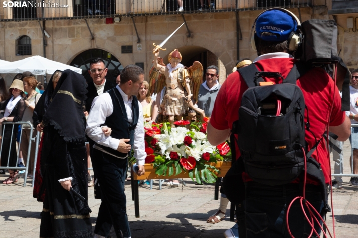 Lunes de Bailas 2025