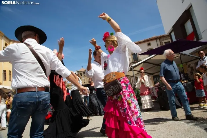 Mercado tradicional de Almarza 2025