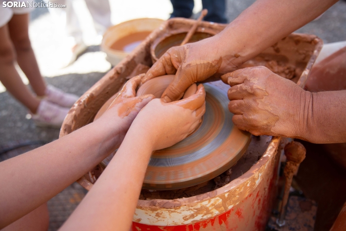 Mercado tradicional de Almarza 2025