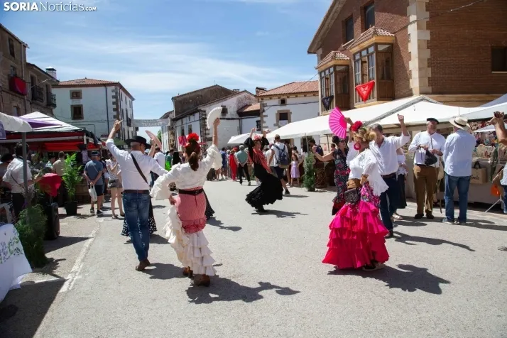 Mercado tradicional de Almarza 2025
