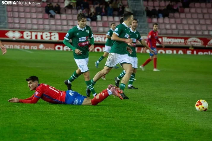 Numancia vs Coruxo