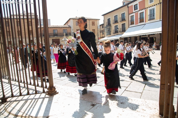 Ofrenda floral a la Virgen del Espino