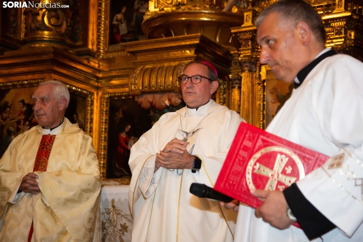 Ofrenda floral a la Virgen del Espino