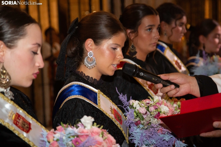Ofrenda floral a la Virgen del Espino