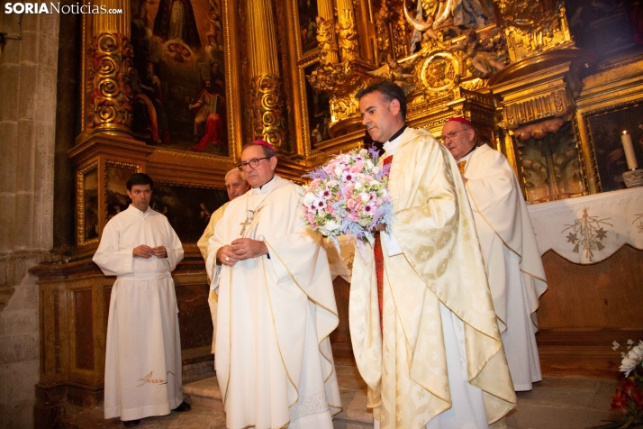 Ofrenda floral a la Virgen del Espino