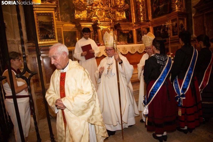 Ofrenda floral a la Virgen del Espino