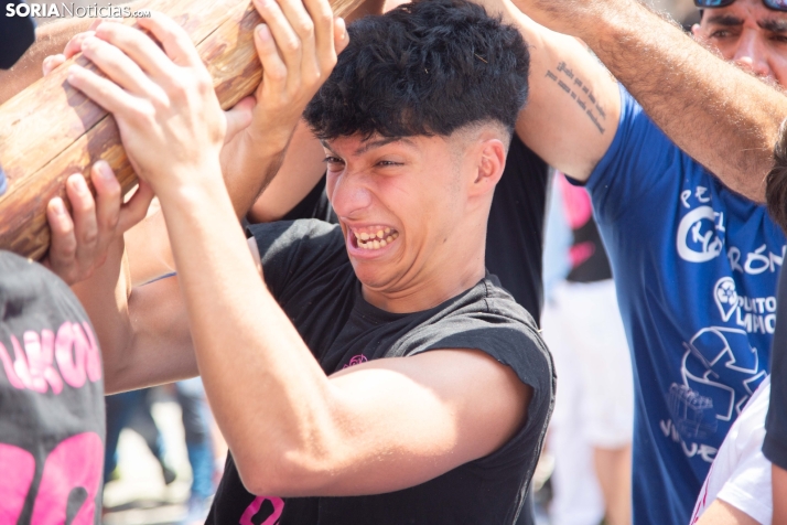 Pingada del mayo en Vinuesa