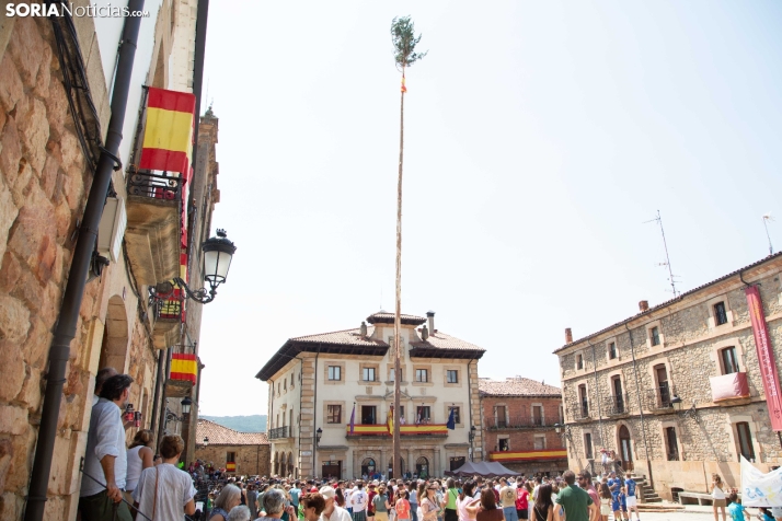 Pingada del mayo en Vinuesa