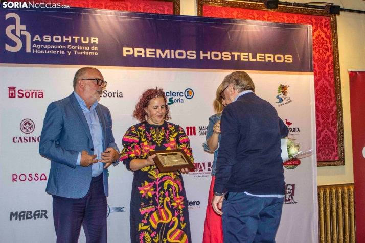 GALER&Iacute;A | Emoci&oacute;n, reconocimiento y homenajes en los premios de la Hosteler&iacute;a