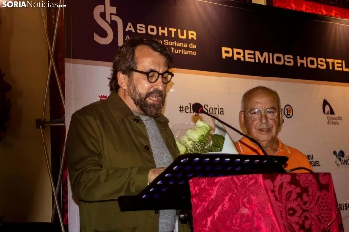 GALER&Iacute;A | Emoci&oacute;n, reconocimiento y homenajes en los premios de la Hosteler&iacute;a