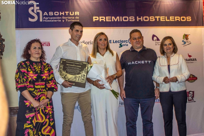 GALER&Iacute;A | Emoci&oacute;n, reconocimiento y homenajes en los premios de la Hosteler&iacute;a