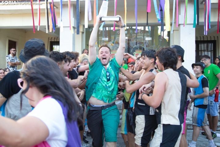 San Leonardo estalla en fiestas con el pregón