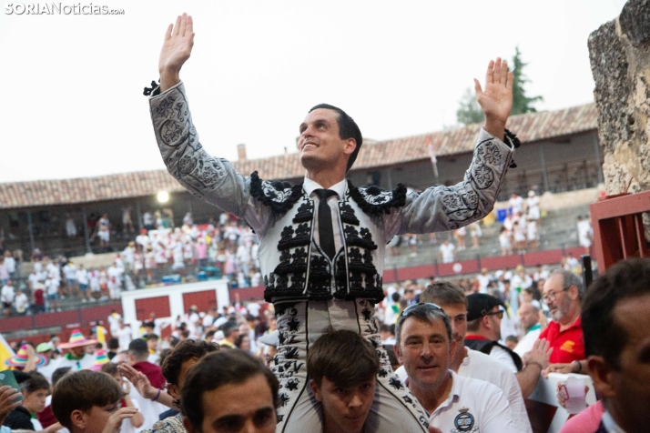 Toros en El Burgo 2025