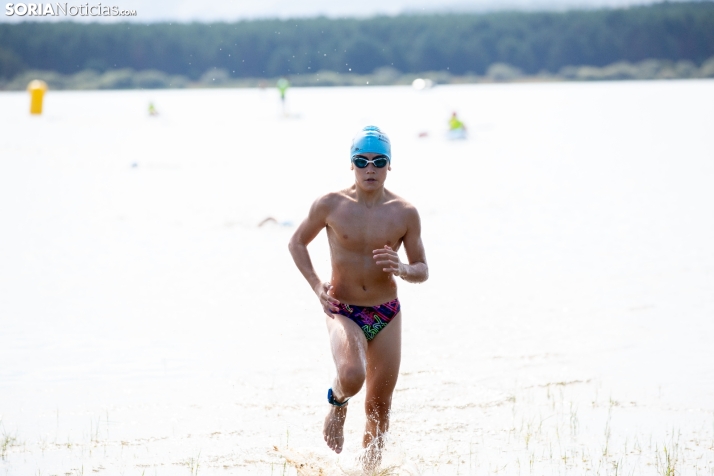 Travesía a nado en el Embalse de la Cuerda
