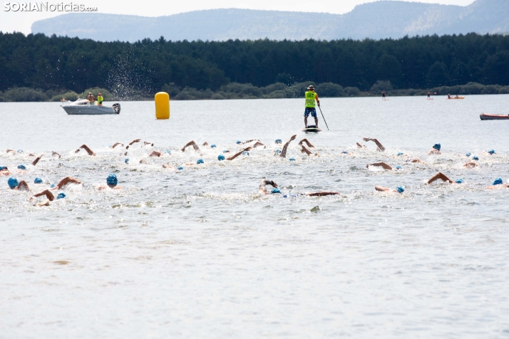 Travesía a nado en el Embalse de la Cuerda