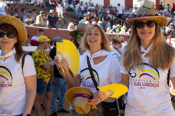 Viernes de Toros 2025 matinal plaza