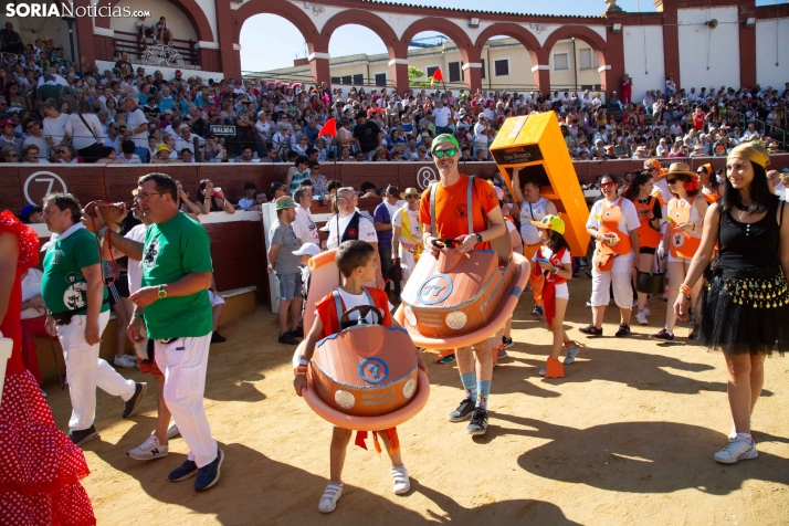 Viernes de Toros 2025 matinal plaza