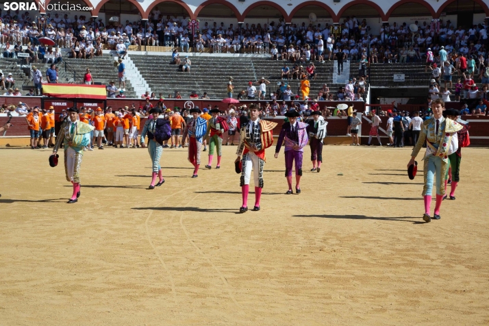 Viernes de Toros 2025 matinal plaza