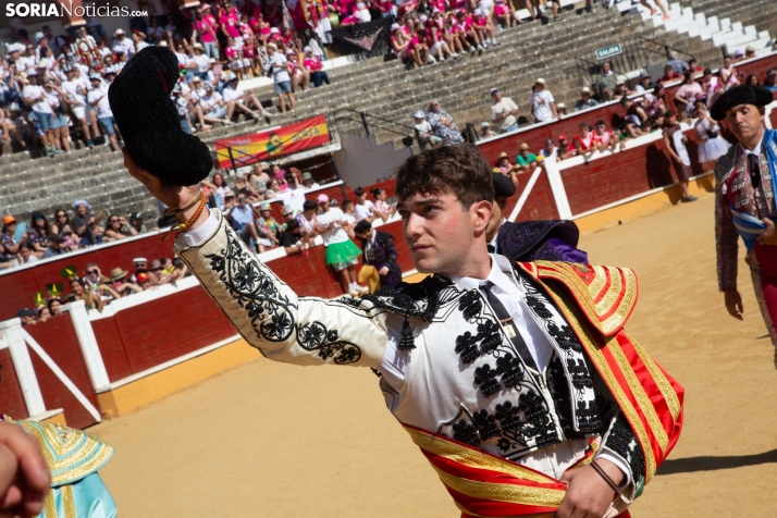 Viernes de Toros 2025 matinal plaza