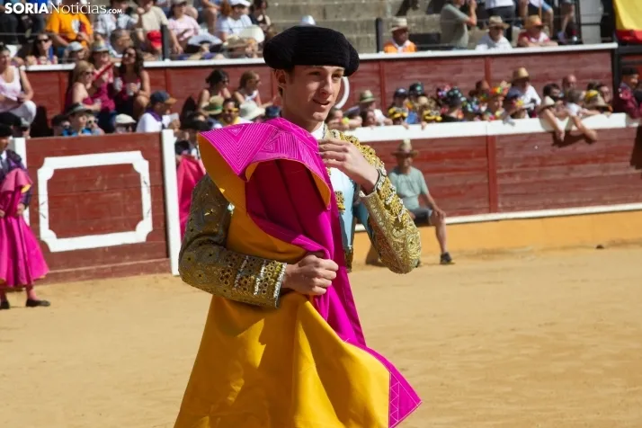 Viernes de Toros 2025 matinal plaza