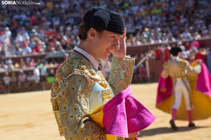 Viernes de Toros 2025 matinal plaza