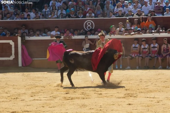 Viernes de Toros 2025 matinal plaza
