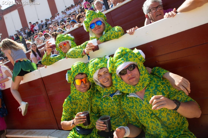 Viernes de Toros 2025 matinal plaza