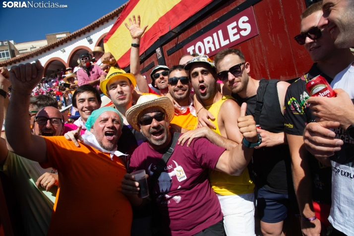 Viernes de Toros 2025 matinal plaza