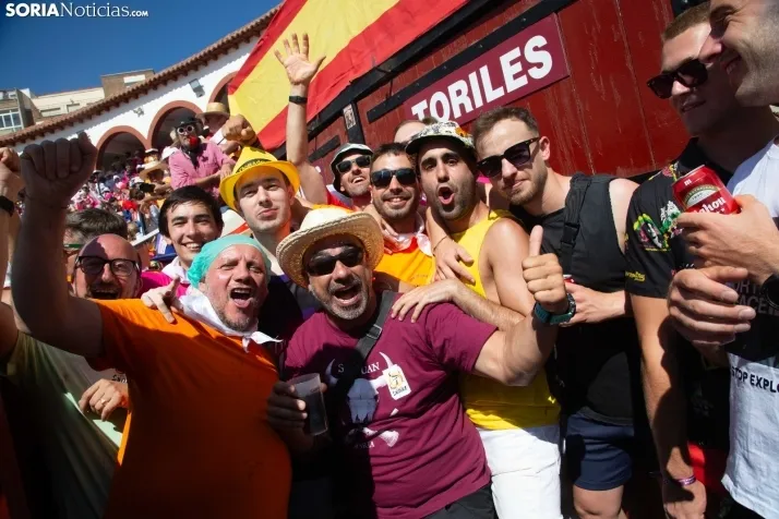 Viernes de Toros 2025 matinal plaza