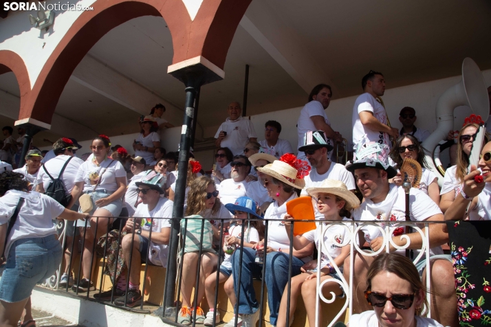 Viernes de Toros 2025 matinal plaza