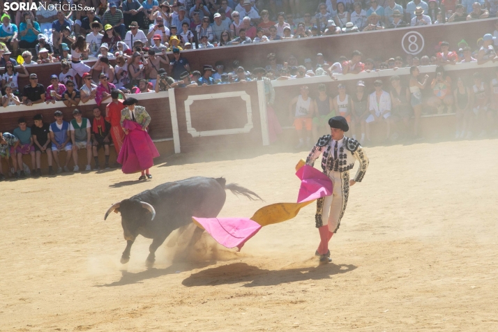 Viernes de Toros 2025 matinal plaza