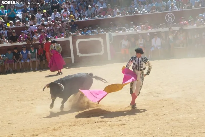 Viernes de Toros 2025 matinal plaza