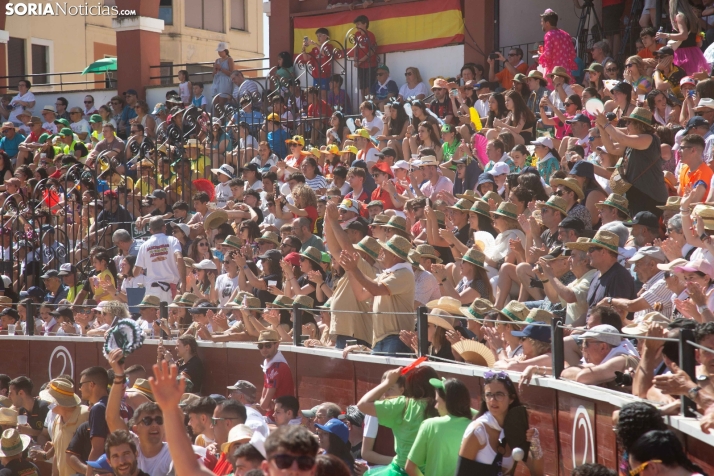 Viernes de Toros 2025 matinal plaza