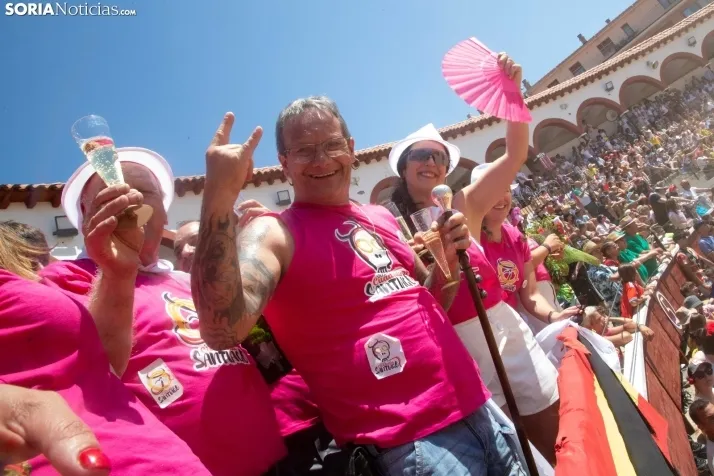 Viernes de Toros 2025 matinal plaza