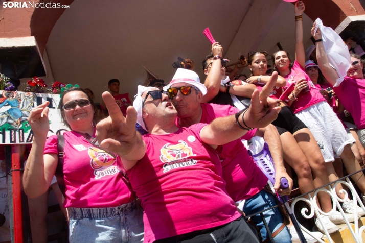 Viernes de Toros 2025 matinal plaza