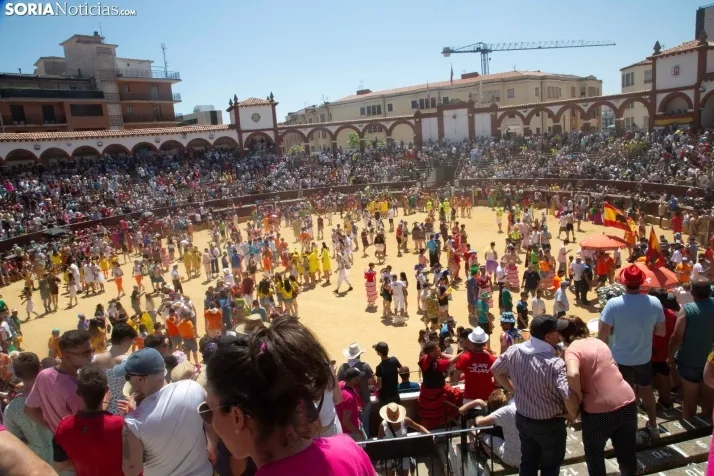 Viernes de Toros 2025 matinal plaza