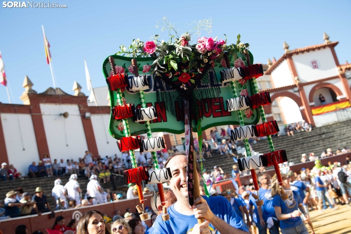 Viernes de Toros 2025 matinal plaza