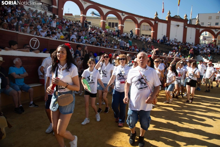 Viernes de Toros 2025 matinal plaza