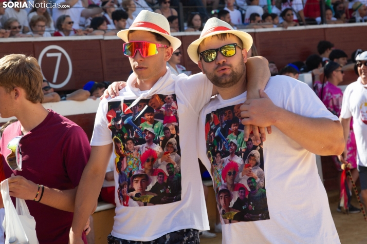 Viernes de Toros 2025 matinal plaza