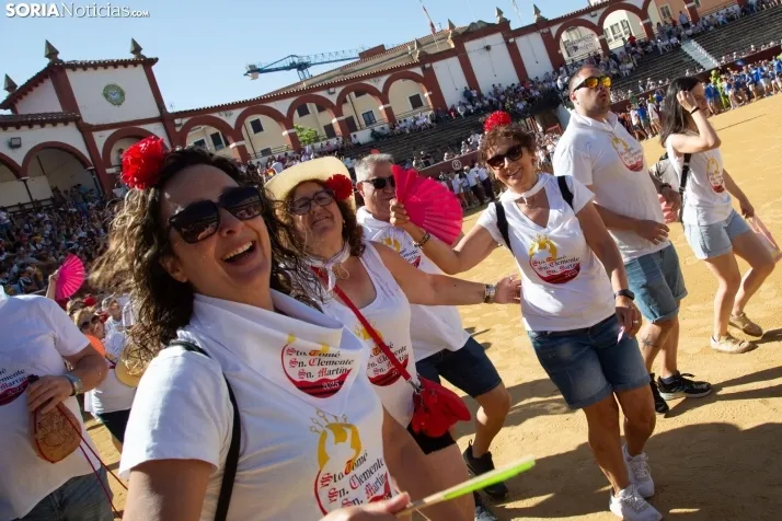 Viernes de Toros 2025 matinal plaza