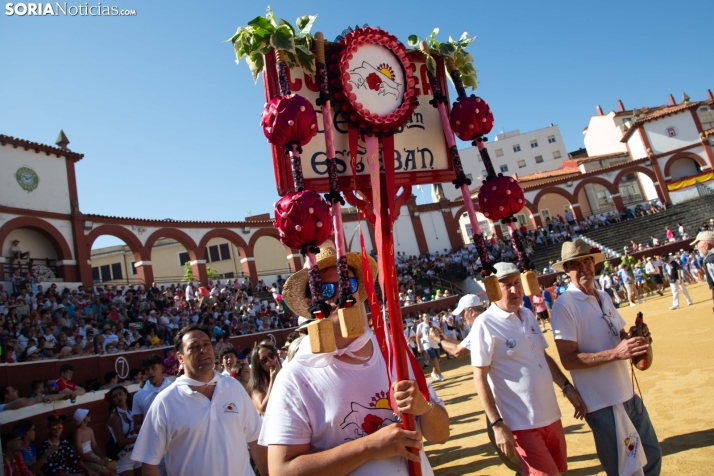 Viernes de Toros 2025 matinal plaza