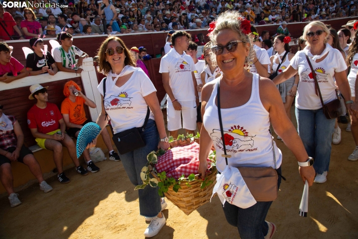 Viernes de Toros 2025 matinal plaza