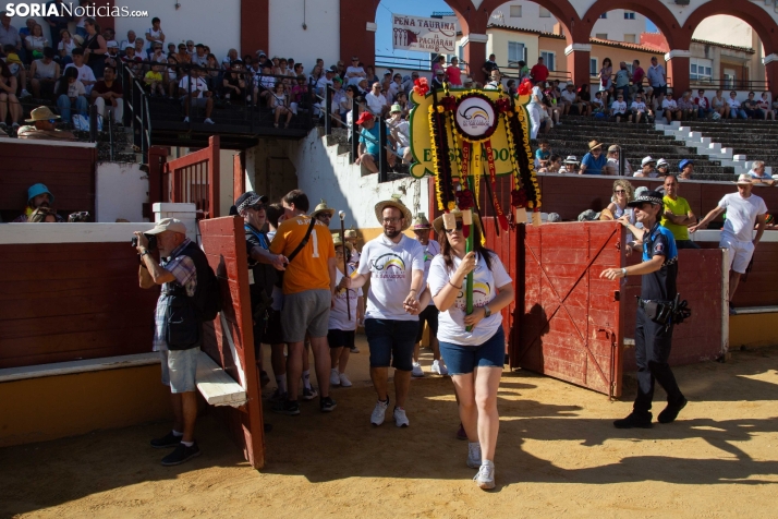 Viernes de Toros 2025 matinal plaza