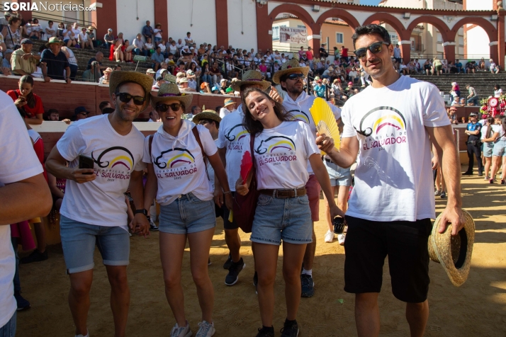 Viernes de Toros 2025 matinal plaza