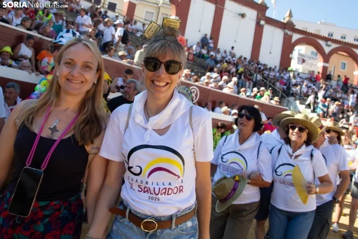 Viernes de Toros 2025 matinal plaza