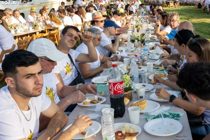 Merienda de la 'Compra' 2025./ Viksar Fotografía